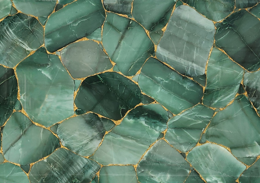 QUARTZ GREEN WITH GOLD