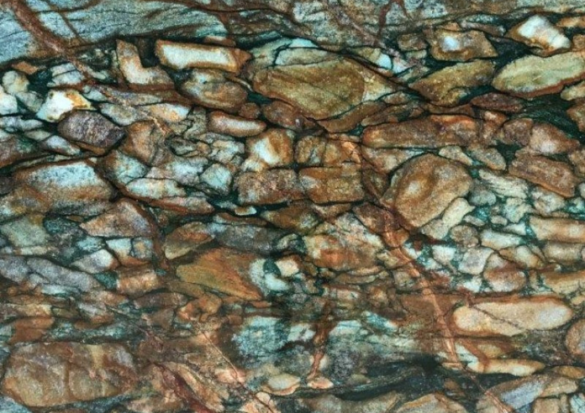BRECCIA FUCHSITE